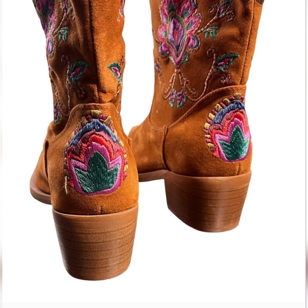 FARM RIO Boho Cowgirl Embroidered Caramel Western Ankle Boots Vegan Size 37 NIB - Picture 4 of 11